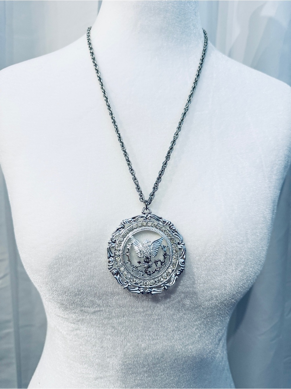 Royal. Necklace 24IN SilverTone Patriotic Eagle Pendant & Glass Accents, Vintage